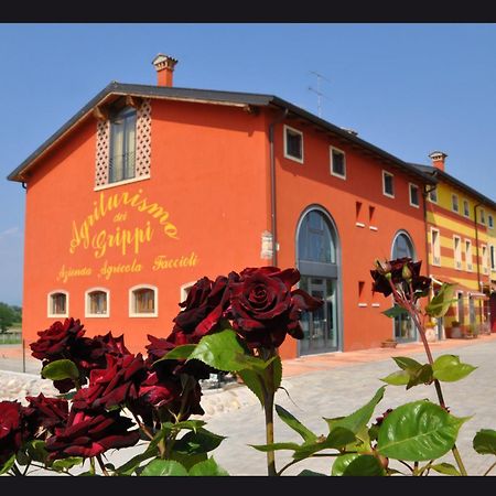 Agriturismo Dei Grippi Сона Екстериор снимка