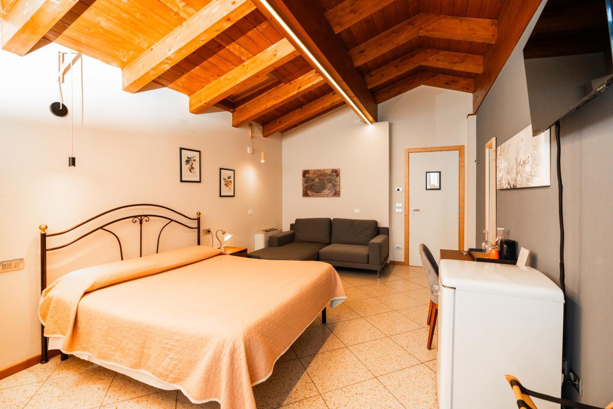 Agriturismo Dei Grippi Сона Екстериор снимка