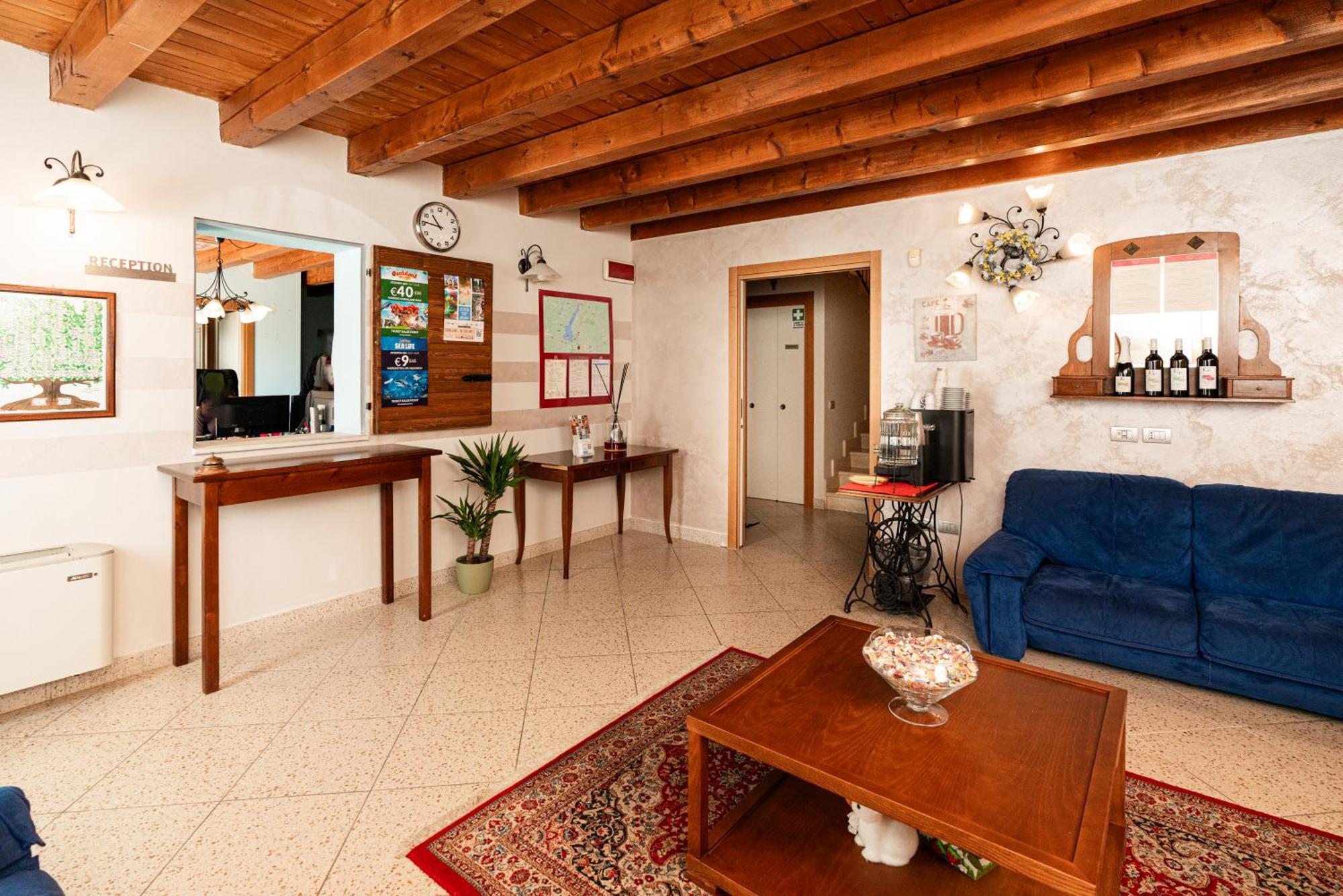 Agriturismo Dei Grippi Сона Екстериор снимка
