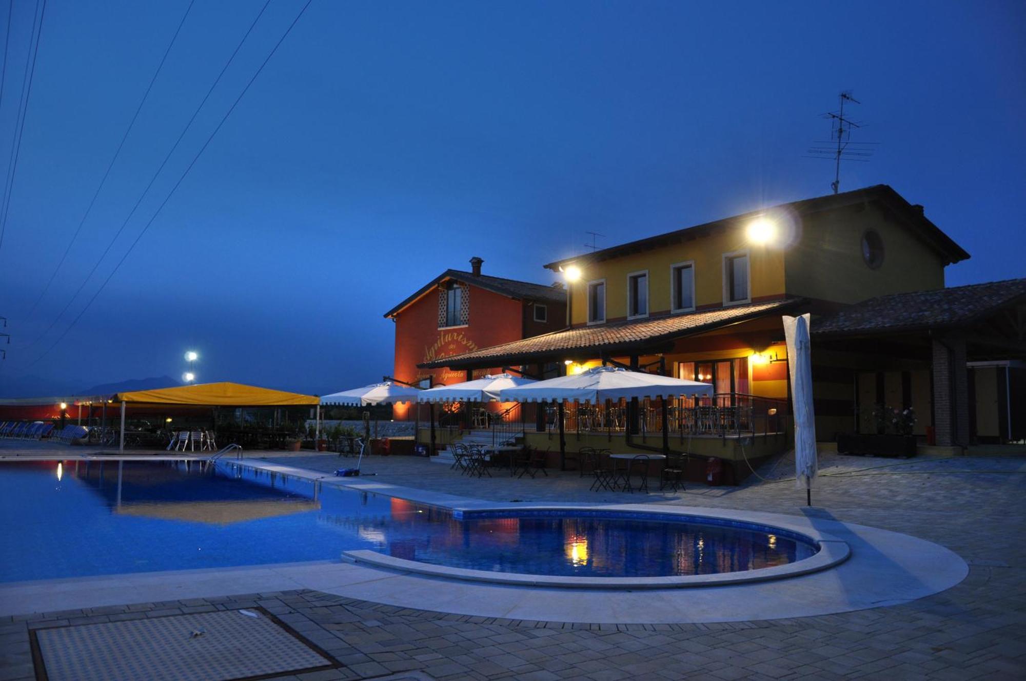Agriturismo Dei Grippi Сона Екстериор снимка
