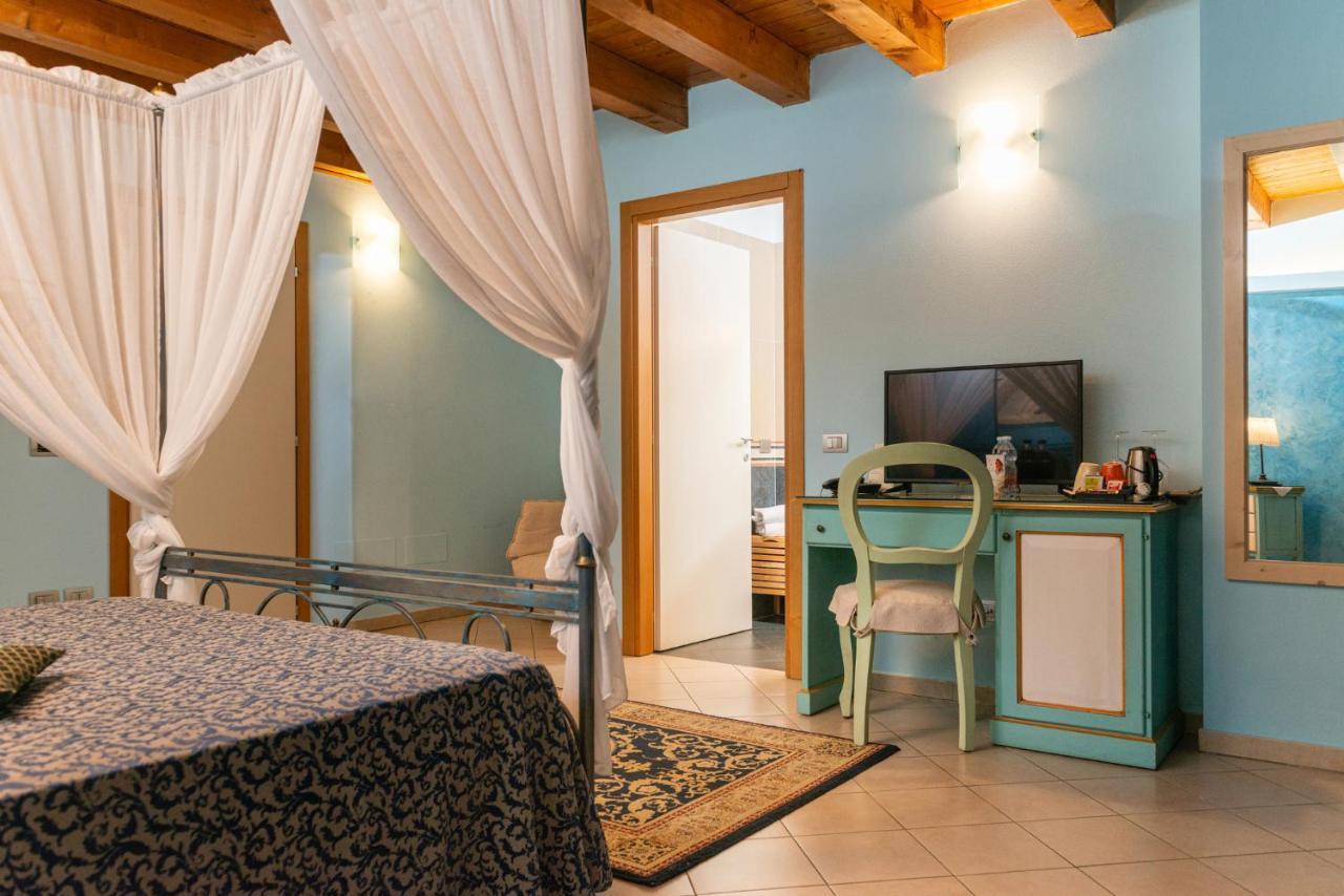 Agriturismo Dei Grippi Сона Екстериор снимка