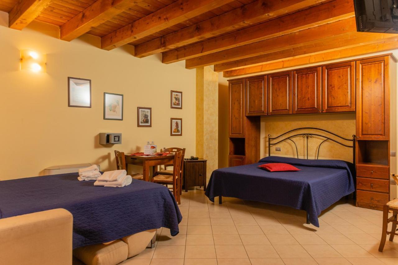 Agriturismo Dei Grippi Сона Екстериор снимка