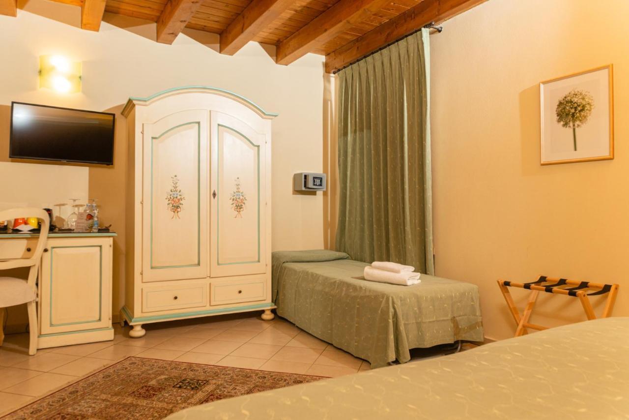 Agriturismo Dei Grippi Сона Екстериор снимка