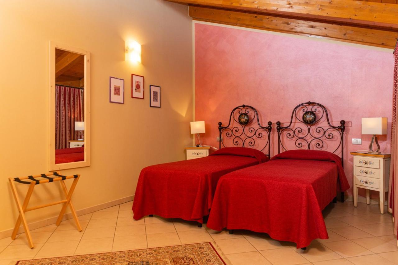 Agriturismo Dei Grippi Сона Екстериор снимка